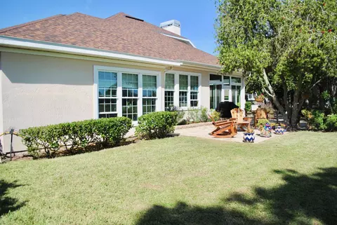Exterior - 335 Marsh Point Cir, Saint Augustine, FL 32080 photo 4 of 16