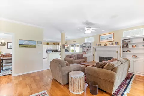 Living - 335 Marsh Point Cir, Saint Augustine, FL 32080 photo 1 of 6