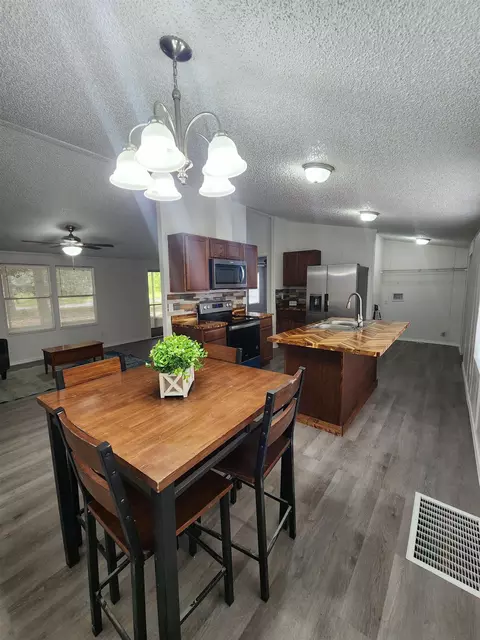 307 Lakeview Way, Interlachen, FL 32148 photo 6