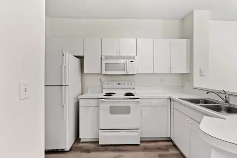 605 Fairway Dr Unit 202 Garage 9b, Saint Augustine, FL 32084 photo 5