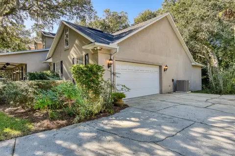 Exterior - 33 Ocean Pines Dr, Saint Augustine, FL 32080 photo 4 of 9