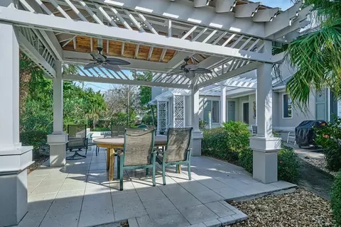 Exterior - 324 Oglethorpe Blvd, Saint Augustine, FL 32080 photo 5 of 18