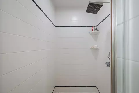 Bath - 324 Oglethorpe Blvd, Saint Augustine, FL 32080 photo 3 of 9