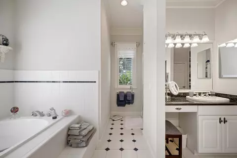 Bath - 324 Oglethorpe Blvd, Saint Augustine, FL 32080 photo 5 of 9