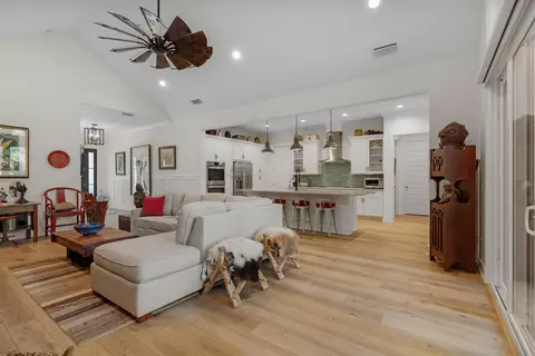 Living - 315 Ridgeway Rd, Saint Augustine, FL 32080 photo 4 of 4