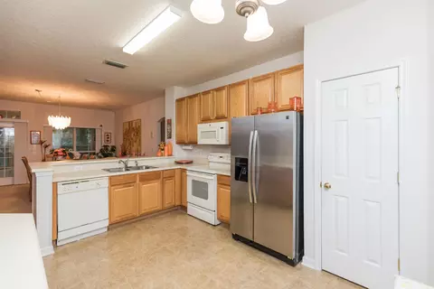 372 Summercove Cir, Saint Augustine, FL 32086 photo 9