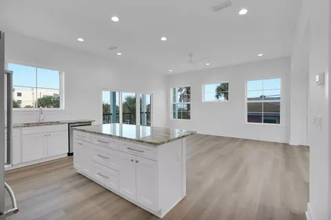 Kitchen - 13 13th Ln, Saint Augustine, FL 32080 photo 1 of 5