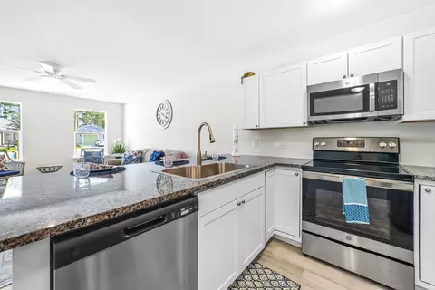 990 W Aiken St, Saint Augustine, FL 32084 photo 2