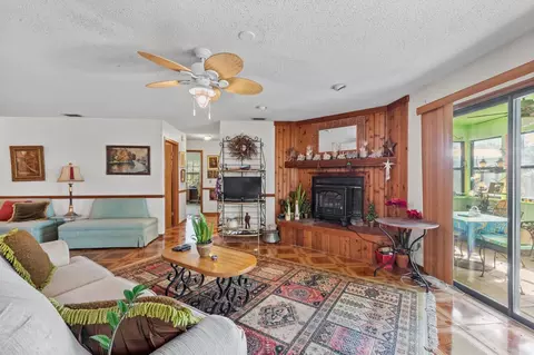 Living - 312 Linden Rd, Saint Augustine, FL 32086 photo 3 of 3