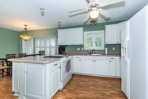 Kitchen - 3580 Lone Wolf Trl, Saint Augustine, FL 32086 photo 2 of 2