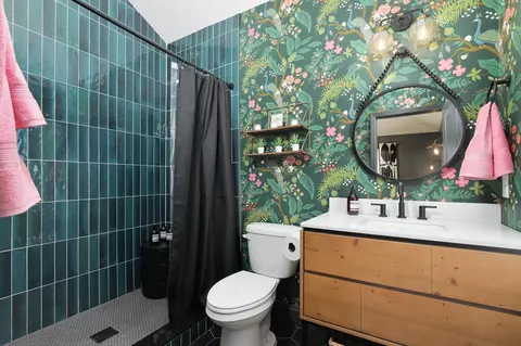 Bath - 123 M L King Ave, Saint Augustine, FL 32084 photo 6 of 6