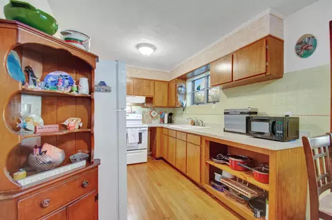 Kitchen - 203 Spring St, Saint Augustine, FL 32084 photo 3 of 4