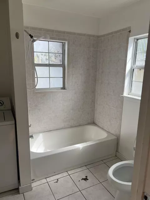 Bath - 164 School, Saint Augustine, FL 32084 photo 1 of 1