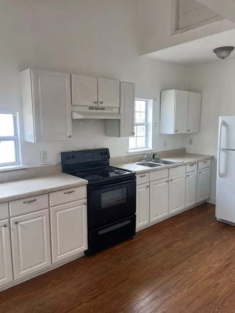 Kitchen - 164 School, Saint Augustine, FL 32084 photo 1 of 1