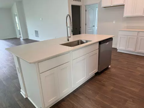Kitchen - 44 Bogey Pl, Bunnell, FL 32110 photo 3 of 4