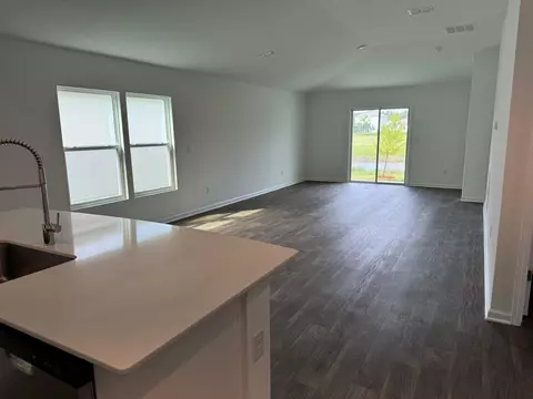 Living - 44 Bogey Pl, Bunnell, FL 32110 photo 1 of 1