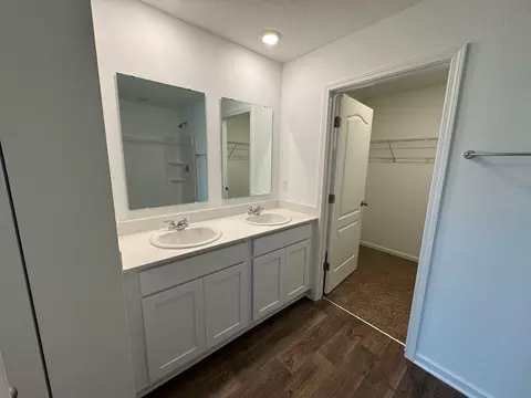 Bath - 44 Bogey Pl, Bunnell, FL 32110 photo 1 of 2