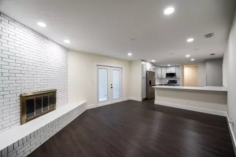 Living - 450 Gentian Rd, Saint Augustine, FL 32086 photo 1 of 2