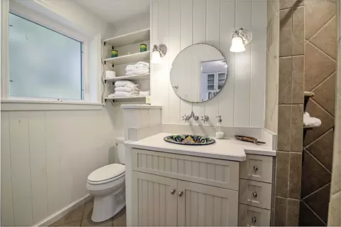 Bath - 120 Inlet Dr, Saint Augustine, FL 32080 photo 4 of 4