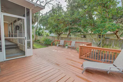 Exterior - 51 Lee Dr, Saint Augustine, FL 32080 photo 4 of 5