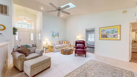 Living - 51 Lee Dr, Saint Augustine, FL 32080 photo 1 of 3