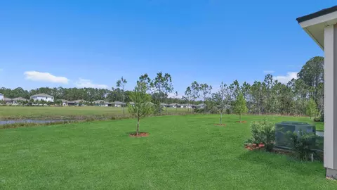 Exterior - 40 Bogey Pl, Bunnell, FL 32110 photo 3 of 9