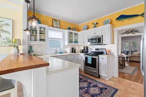 Kitchen - 34 E Park Ave, Saint Augustine, FL 32084 photo 2 of 2