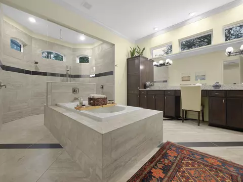Bath - 372 Sophia Ter, Saint Augustine, FL 32095 photo 2 of 5