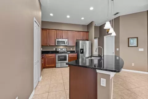 Kitchen - 175 Twin Lakes Dr, Saint Augustine, FL 32084 photo 2 of 4