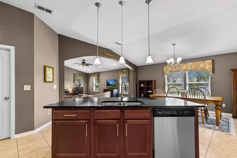 Kitchen - 175 Twin Lakes Dr, Saint Augustine, FL 32084 photo 4 of 4