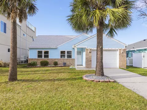 324 N 7th St, Flagler Beach, FL 32136
