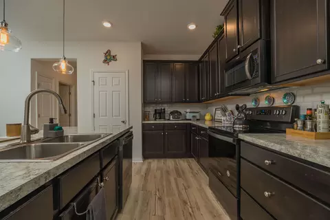 Kitchen - 139 Santorini Ct, Saint Augustine, FL 32086 photo 4 of 5