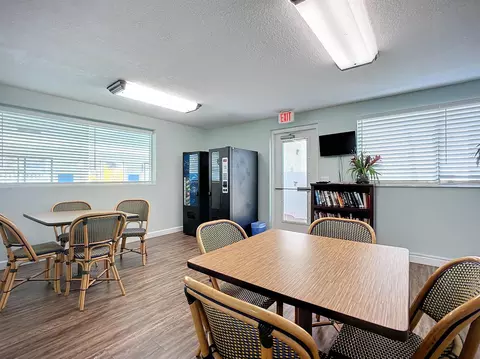 Dining - 4670 A1a S 3205 #3205, Saint Augustine, FL 32080 photo 3 of 4