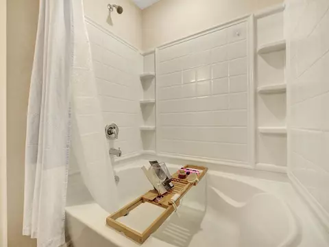 Bath - 379 Falcon Ridge Rd, Saint Augustine, FL 32084 photo 2 of 2