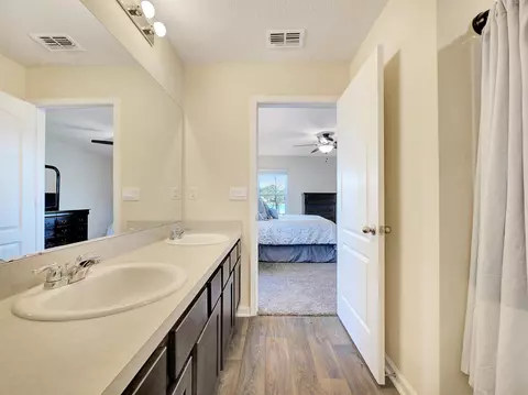 Bath - 379 Falcon Ridge Rd, Saint Augustine, FL 32084 photo 1 of 2