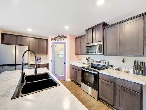 Kitchen - 379 Falcon Ridge Rd, Saint Augustine, FL 32084 photo 4 of 4