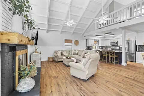 Living - 501 13th St, Saint Augustine, FL 32084 photo 1 of 6