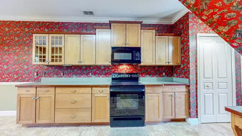 Kitchen - 296 Moses Creek Blvd, Saint Augustine, FL 32086 photo 2 of 3