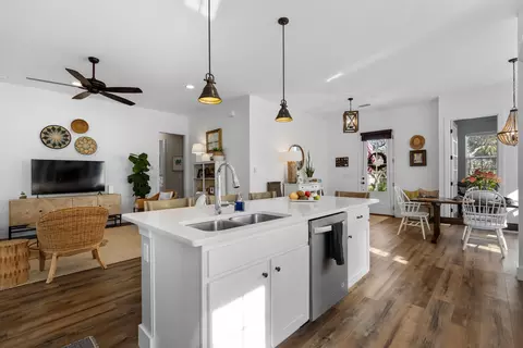 Kitchen - 74 Aloha Cir, Saint Augustine, FL 32080 photo 3 of 4