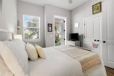 Bedroom - 74 Aloha Cir, Saint Augustine, FL 32080 photo 6 of 12