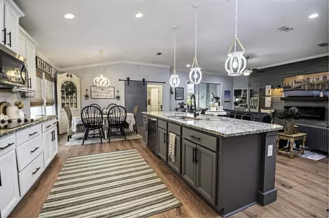Kitchen - 210 Sierras Loop, Saint Augustine, FL 32086 photo 3 of 4