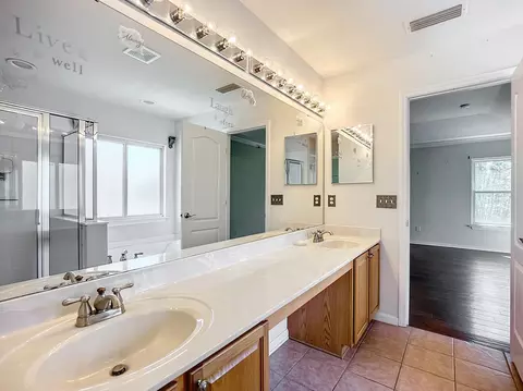 Bath - 272 Brantley Harbor Dr, Saint Augustine, FL 32086 photo 4 of 6