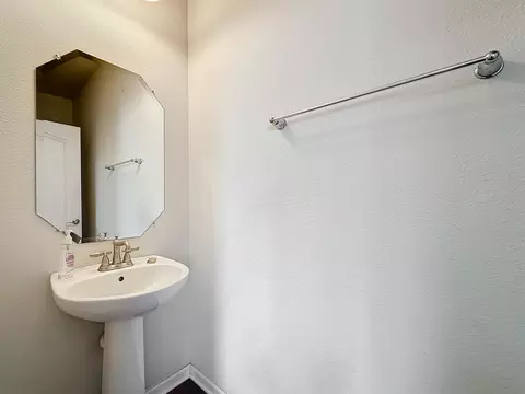 Bath - 272 Brantley Harbor Dr, Saint Augustine, FL 32086 photo 1 of 6