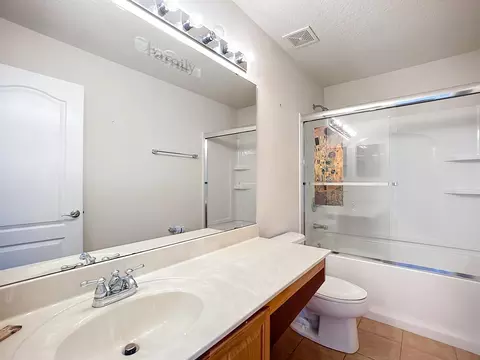 Bath - 272 Brantley Harbor Dr, Saint Augustine, FL 32086 photo 2 of 6
