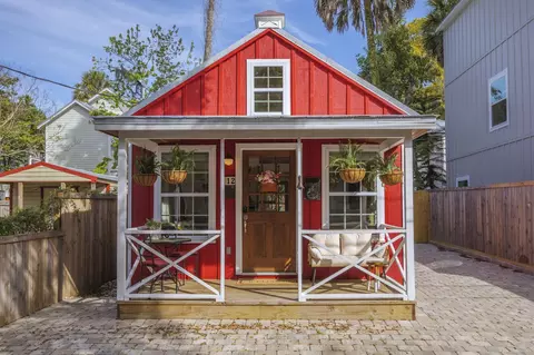 Exterior - 112 Moore St, Saint Augustine, FL 32084 photo 2 of 10