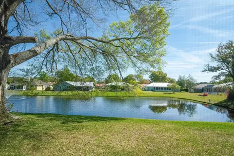 145 Captains Pointe Cir, Saint Augustine, FL 32086 photo 2