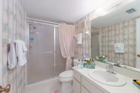 Bath - 8090 S A1a #207, Saint Augustine, FL 32080 photo 1 of 1