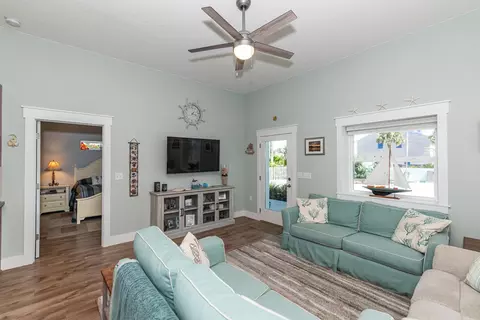 Living - 4973 Atlantic Vw, Saint Augustine, FL 32080 photo 2 of 4