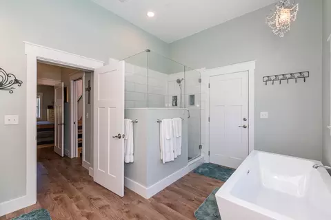 Bath - 4973 Atlantic Vw, Saint Augustine, FL 32080 photo 2 of 7