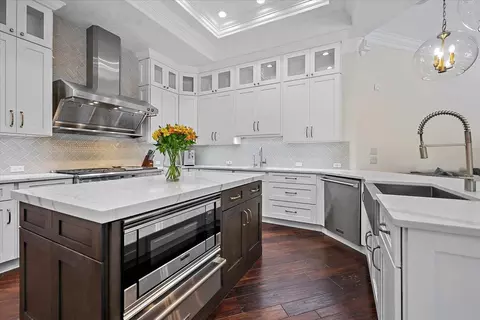 Kitchen - 172 Hickory Hill Dr, Saint Augustine, FL 32095 photo 2 of 6
